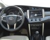 Toyota Innova E 2017 - Bán Toyota Innova 2.0E số sàn, màu xám titan biển 30E