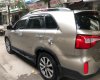 Kia Sorento AT 2014 - Bán Kia Sorento 2014 số AT dẫn động 2WD, chạy dầu 6.1lít/100km, màu nâu, nội thất đen