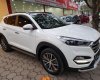 Hyundai Tucson 2.0 AT 2016 - Cần bán Hyundai Tucson năm 2016 màu trắng, giá 915 triệu nhập khẩu