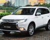 Mitsubishi Outlander AT 2018 - Bán xe Mitsubishi Outlander CVT 2.0 Pre