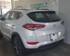 Hyundai Tucson 2016 - Cần bán gấp Hyundai Tucson đời 2016, màu trắng, xe nhập như mới, 860tr