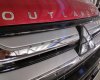 Mitsubishi Outlander  2.0 STD  2019 - Bán Mitsubishi Outlander 2.0 STD 2019, màu đỏ, hỗ trợ trả góp 80% giá trị xe tại Quảng Trị - Liên hệ 0911.821.457