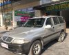 Ssangyong Musso 2004 - Cần bán xe Ssangyong Musso sản xuất 2004, màu bạc, nhập khẩu   