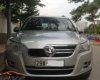 Volkswagen Tiguan   2010 - Bán ô tô Volkswagen Tiguan đời 2010, màu bạc, giá tốt