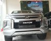 Mitsubishi Triton 2WD 2019 - Bán Mitsubishi Triton 2WD đời 2019, màu trắng, nhập khẩu nguyên chiếc, chỉ 586 triệu đồng