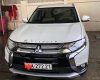 Mitsubishi Outlander 2018 - Cần bán xe Mitsubishi Outlander sản xuất năm 2018, màu trắng ít sử dụng 