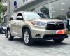 Toyota Highlander LE 2.7 2016 - Cần bán Toyota Highlander LE 2.7 SX 2016, màu vàng cát, xe nhập Mỹ đã lên full option. LH: 0982.84.2838