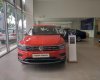 Volkswagen Tiguan 2018 - Cần bán xe Volkswagen Tiguan 2018, màu cam, nhập khẩu nguyên chiếc