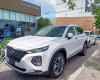 Hyundai Santa Fe 2019 - Thanh lý Hyundai Santa Fe dầu cao cấp trắng tinh, xe giao nhanh tháng 10/2019