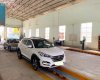 Hyundai Tucson 2018 - Bán xe Hyundai Tucson năm 2018, màu trắng còn mới, giá tốt