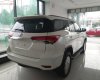 Toyota Fortuner 2019 - Bán xe Toyota Fortuner sản xuất 2019, màu trắng