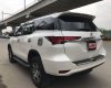 Toyota Fortuner 2019 - Bán ô tô Toyota Fortuner đời 2019, màu trắng xe nguyên bản