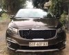 Kia Sedona 2016 - Bán Kia Sedona năm sản xuất 2016, màu nâu ít sử dụng xe còn mới lắm