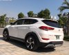 Hyundai Tucson 1.6 AT Turbo 2018 - Xe Hyundai Tucson 1.6 AT Turbo đời 2018, màu trắng còn mới, giá tốt
