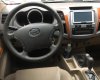 Toyota Fortuner V 2011 - Cần bán lại xe Toyota Fortuner V năm sản xuất 2011, màu xám số tự động