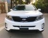 Kia Sorento 2017 - Cần bán xe Kia Sorento 2.4GAT đời 2017, màu trắng, giá tốt