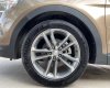 Hyundai Santa Fe 2.2L 4WD 2016 - Bán xe Hyundai Santa Fe 2.2L 4WD năm sản xuất 2016, màu nâu