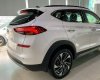 Hyundai Tucson 2019 - Ưu đãi lớn - Nhận quà phụ kiện chính hãng khi mua xe Hyundai Tucson 2019, màu trắng
