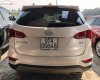 Hyundai Santa Fe   2017 - Cần bán Hyundai Santa Fe sản xuất 2017, màu trắng, giá 955tr xe còn mới lắm