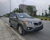 Kia Sorento 2.4 AT 2WD 2013 - Bán Kia Sorento 2.4 AT 2WD sản xuất năm 2013, màu xám