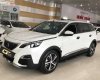 Peugeot 5008 2018 - Cần bán Peugeot 5008 1.6 AT đời 2018, màu trắng số tự động xe còn mới lắm