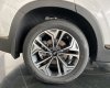 Hyundai Santa Fe 2019 - Ưu đãi giảm gái cuối năm chiếc xe Hyundai Santa Fe 2.2 máy dầu premium đời 2019, màu trắng, nhập khẩu nguyên chiếc