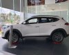 Hyundai Tucson 2.0 AT 2019 - Chương trình giảm giá cuối năm chiếc xe Hyundai Tucson 2.0 AT, đời 2019, màu trắng