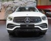 Mercedes-Benz GLC-Class 2019 - Ưu đãi giảm giá cuối năm chiếc xe Mercedes-Benz GLC 300 AMG, sản xuất 2019, màu trắng, nhập khẩu nguyên chiếc