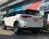 Toyota Fortuner 2019 - Bán xe Toyota Fortuner đời 2019, màu trắng số sàn
