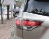 Toyota Highlander  LE 2.7 2014 - Bán Toyota Highlander LE 2.7 năm sản xuất 2014, màu bạc số tự động