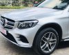 Mercedes-Benz GLC-Class  300 2017 - Bán ưu đãi với chiếc Mercedes Benz GLC 300, sản xuất 2017, màu bạc, giao nhanh