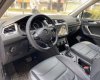 Volkswagen Tiguan 2018 - Cần bán Volkswagen Tiguan năm sản xuất 2018, màu đen, nhập khẩu nguyên chiếc, giá tốt
