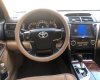 Toyota Camry 2013 - Bán Toyota Camry đời 2014, màu vàng cát, giá rẻ