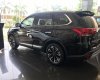 Mitsubishi Outlander 2.0 CVT 2020 - Mitsubishi Outlander 2020. Giá lăn bánh tháng 7 cực tốt