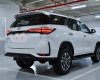 Toyota Fortuner 2021 - Toyota Fortuner Legender 2.4 AT 4X2 ưu đãi tại Tiền Giang