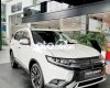 Mitsubishi Stavic 2021 - Bán ô tô Mitsubishi Outlander sản xuất 2021, màu trắng, 825tr
