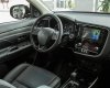 Mitsubishi Outlander 2.0 CVT 2021 - Bán xe Outlander 2021 mới, hỗ trợ thuế trước bạ kèm gói phụ kiện giá trị