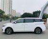 Kia Sedona 2.2L DATH 2018 - Bán ô tô Kia Sedona 2.2L DATH sản xuất 2018, màu trắng