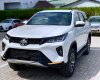 Toyota Fortuner 2021 - Toyota Fortuner 2021, giảm 50% thuế trước bạ, nhận xe trả góp lãi suất cực thấp, tặng phụ kiện chính hãng, xe giao ngay