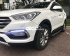 Hyundai Santa Fe 2016 - Cần bán lại xe Hyundai Santa Fe đời 2016, màu trắng, nhập khẩu nguyên chiếc xe gia đình, 718tr