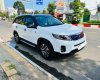 Kia Sorento AT 2019 - Cần bán gấp Kia Sorento AT sản xuất 2019, hai màu, giá 835tr