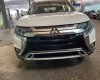 Mitsubishi Outlander 2.0 CVT Premium 2021 - Bán ô tô Mitsubishi Outlander 2.0 CVT   Premium năm sản xuất 2021, màu trắng, giá tốt