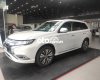 Mitsubishi Outlander 2.0 CVT 2022 - Bán ô tô Mitsubishi Outlander 2.0 CVT sản xuất năm 2022, màu trắng
