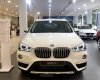 BMW X1 2022 - Cần bán BMW X1 sDrive18i năm 2022, màu trắng, xe nhập