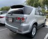 Toyota Fortuner 2012 - Bán xe Toyota Fortuner 2.7V 4x2AT, đời 2012, màu bạc, giá 550 triệu
