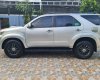 Toyota Fortuner 2016 - Bán ô tô Toyota Fortuner 2.5G 4x2MT năm sản xuất 2016, màu bạc xe gia đình