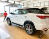 Toyota Fortuner 2117 2022 - sẵn xe giao ngay, trả trước chỉ từ 220 triệu