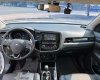 Mitsubishi Outlander 2019 - Cần bán xe màu trắng