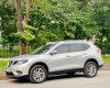 Nissan X trail 2016 - Premium màu bạc , xe nguyên bản, mua xe trong tháng tặng ngay 1 năm chăm sóc, rửa xe miễn phí