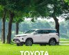Toyota Fortuner 2022 - Xe màu trắng
